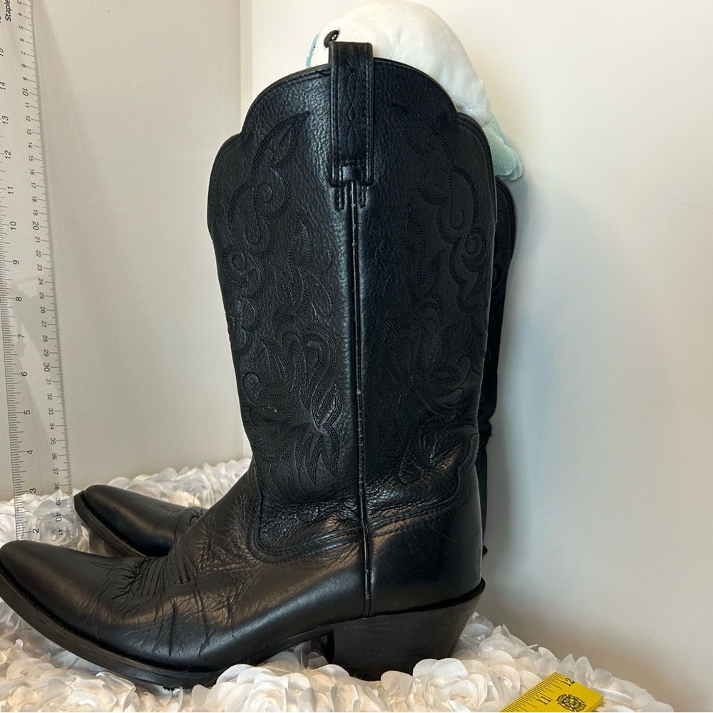 Ariat Black Leather Cowboy Boots for women9.5B